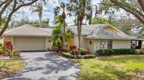 217-311 Pembroke Dr, VENICE, FL, 34293-4208 | Card Image