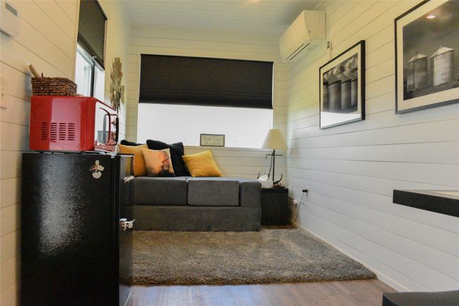 11001 Yankie Rd, Home with 3 bedrooms, 3 bathrooms and null parking in China Spring TX | Image 38
