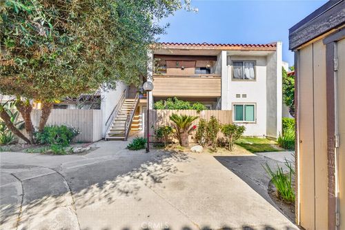 h6-2521 W Sunflower Ave, Santa Ana, CA, 92704-7522 | Card Image