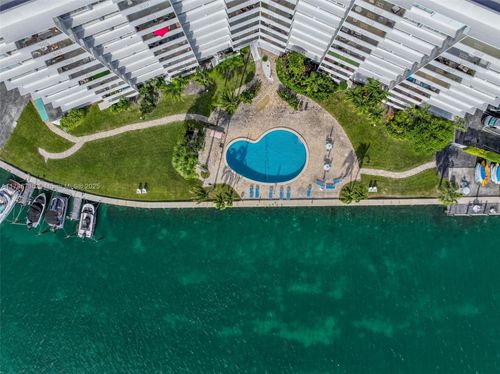 apt-405-9101 E Bay Harbor Dr, Bay Harbor Islands, FL, 33154-2708 | Card Image