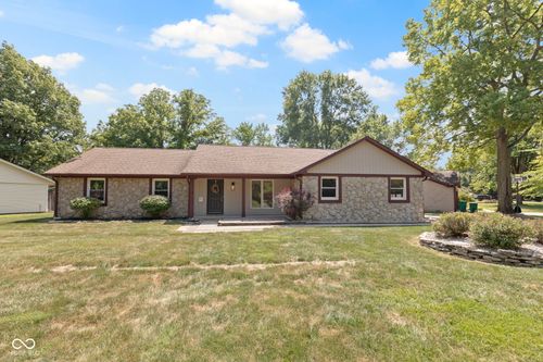 26 Sleepy Hollow Dr, Westfield, IN, 46074-9503 | Card Image
