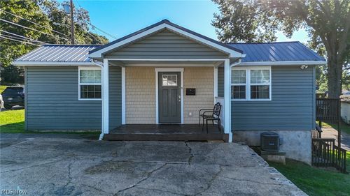 2306 45th Street, Parkersburg, WV, 26104 | Card Image