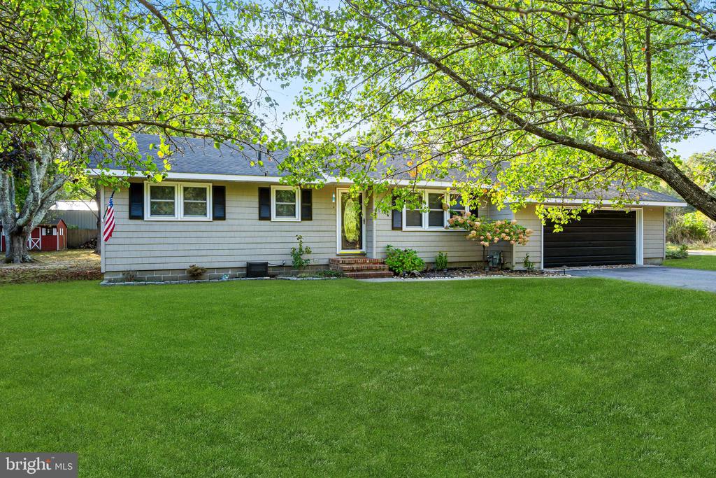 Headley Ave, West Creek, NJ 08092