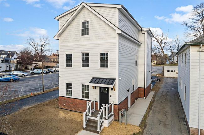 2 - 9 Lagrange Ave, Home with 2 bedrooms, 1 bathrooms and 1 parking in Poughkeepsie NY | Image 11