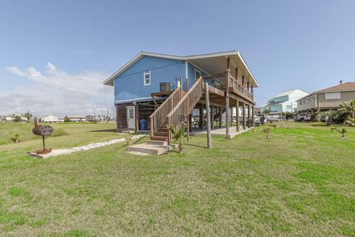 154 Poop Deck Ln, Freeport, TX, 77541-7905 | Card Image