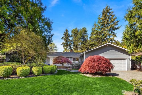 14714 Ne 10th St, Bellevue, WA, 98007-4111 | Card Image
