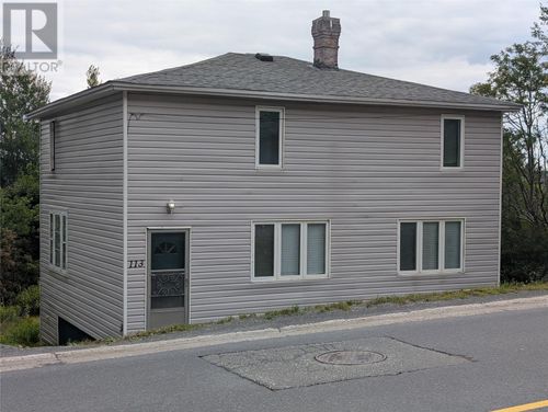 113-115 Memorial Dr, Clarenville, NL, A5A1P7 | Card Image