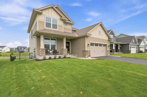 2107 Balsam Way, Lino Lakes, MN, 55038-4704 | Card Image