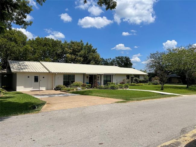 403 N Hall St, House other with 5 bedrooms, 3 bathrooms and null parking in Fairfield TX | Image 29