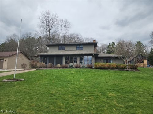9201 N Shore Dr Ne, Mineral City, OH, 44656-9309 | Card Image