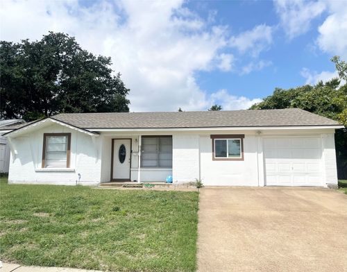 301 S Forest Crest Dr, Garland, TX, 75042-6912 | Card Image