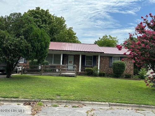 2613 Cherokee Dr, Greenville, NC, 27834-5629 | Card Image