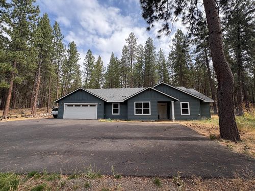 60154 Turquoise Rd, Bend, OR, 97702-8922 | Card Image