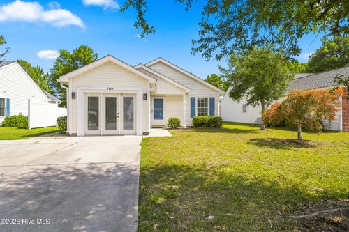 7404 Huckleberry Ln Sw, Sunset Beach, NC, 28468-5850 | Card Image