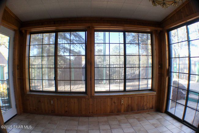 Colcord AZ Room | Image 12