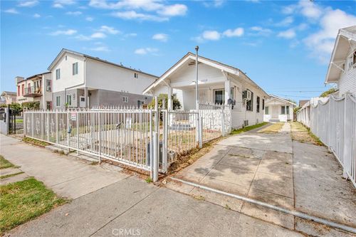 3959 Halldale Ave, LOS ANGELES, CA, 90062-1217 | Card Image