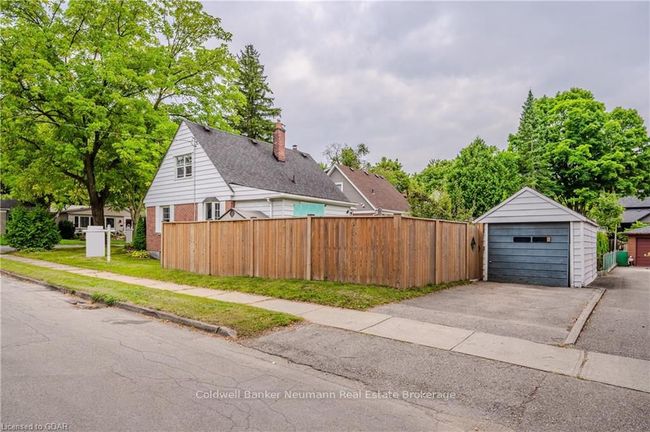 28 Winston Cres, House other with 3 bedrooms, 2 bathrooms and 1 parking in Guelph ON | Image 44