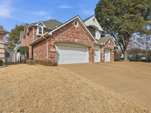 632 Lochngreen Trl, Arlington, TX, 76012-3454 | Card Image