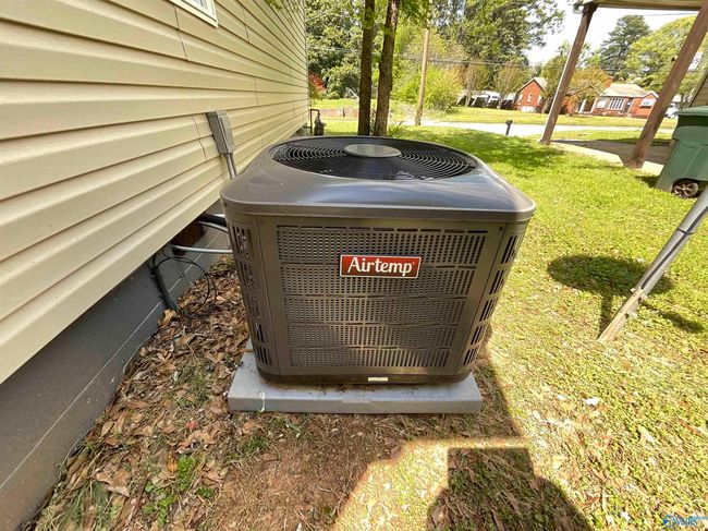4005 Drake Ave Sw, House other with 3 bedrooms, 1 bathrooms and null parking in Huntsville AL | Image 6