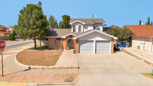11629 Bunky Henry Ln, El Paso, TX, 79936-5530 | Card Image