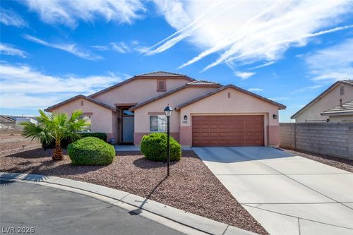 3318 Resonance Ct, North Las Vegas, NV, 89032-7886 | Card Image