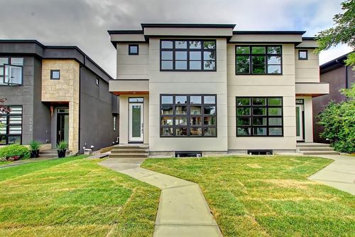 4411 35 Avenue Sw, Calgary, AB, T3E1B2 | Card Image