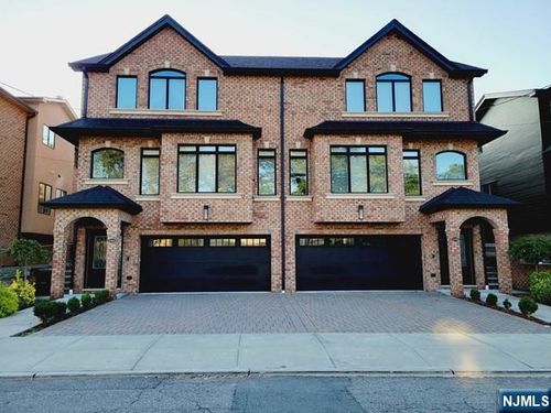 458 2nd St, Palisades Park, NJ, 07650-1702 | Card Image