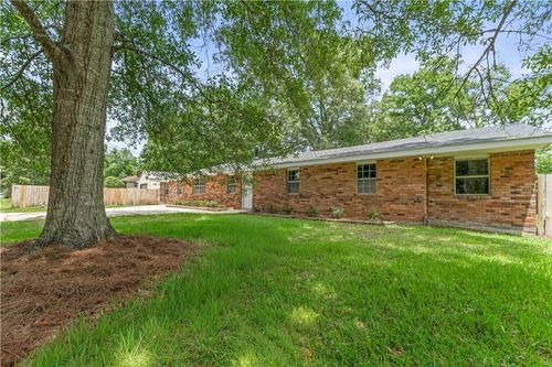 62042 N 9th St, Slidell, LA, 70460-4552 | Card Image