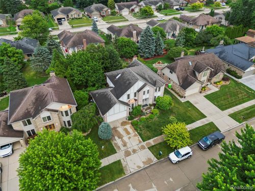 46386 Jackson Dr, Macomb, MI, 48044-3177 | Card Image