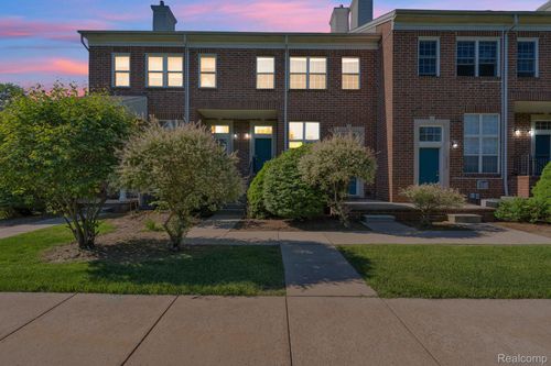 1854 Lindsay Ln, Ann Arbor, MI, 48104-4167 | Card Image