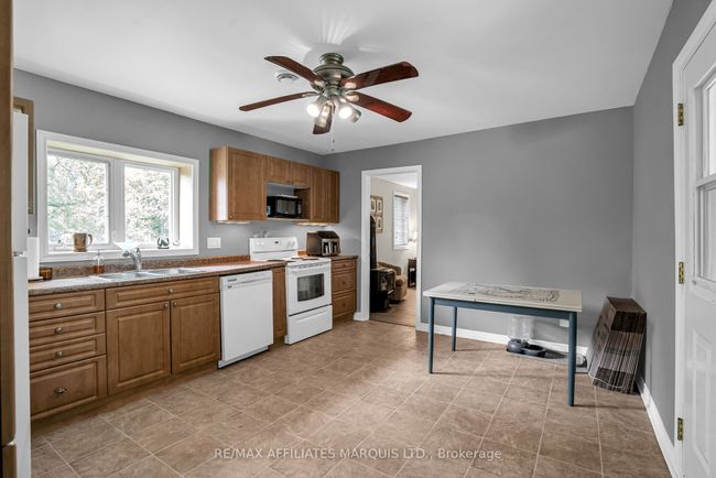 18573 Beaverbrook Rd, House other with 2 bedrooms, 2 bathrooms and 8 parking in Martintown ON | Image 4