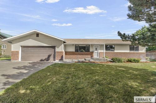 1971 E Alturas Cir, Idaho Falls, ID, 83401-4312 | Card Image