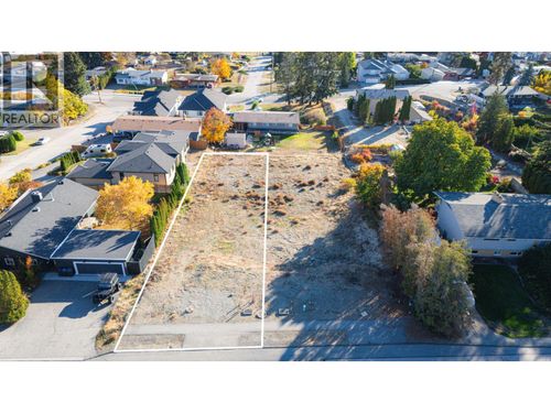 940 Skyline Rd, West Kelowna, BC, V1Z1J7 | Card Image