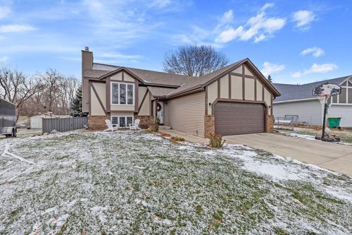 3617 Blue Jay Way, Eagan, MN, 55123 | Card Image