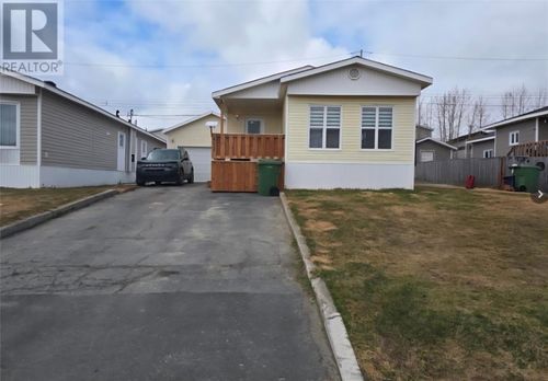 4027 Harrie Lake Dr, Labrador City, NL, A2V2S1 | Card Image