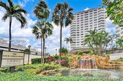 2029-905 Brickell Bay Dr, Miami, FL, 33131-2935 | Card Image