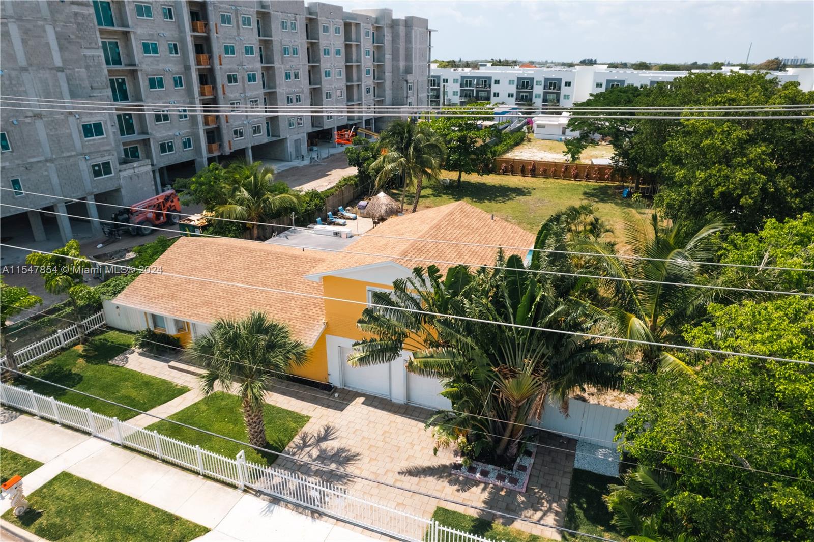 18th Ave, Lake Worth Beach, FL 33460