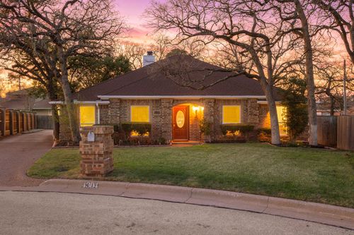 4304 Rockwood Trail, Arlington, TX, 76016 | Card Image