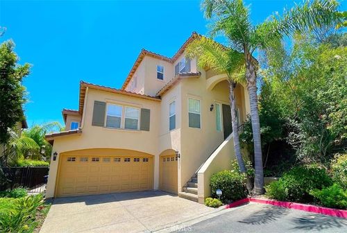 8058 Gilman Ct, La Jolla, CA, 92037-2926 | Card Image