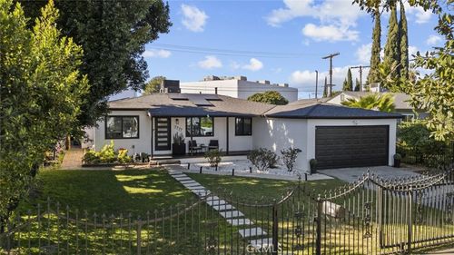 7777 Cherrystone Ave, Panorama City, CA, 91402-6504 | Card Image