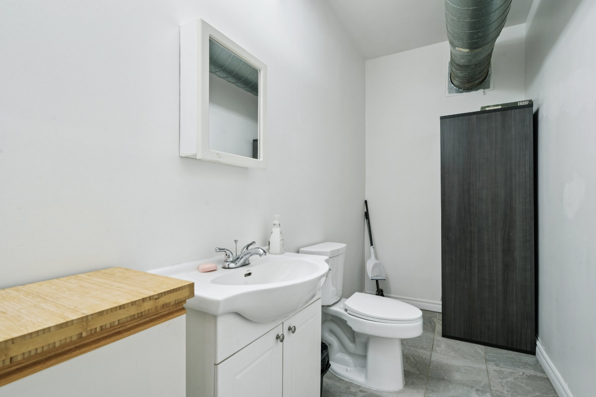 Commercial Lease in Montréal (LaSalle) 2