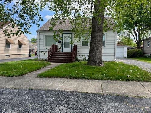 17943 Ridgewood Ave, Lansing, IL, 60438-2251 | Card Image