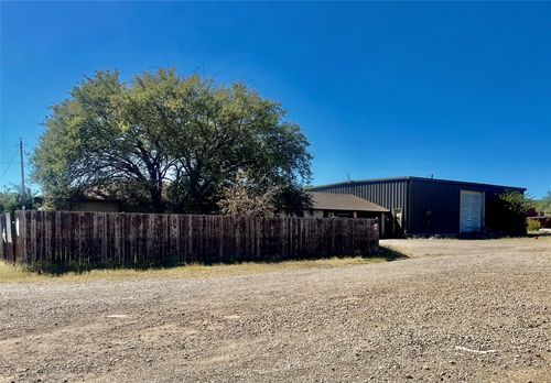 9590 S Us Highway 283, Albany, TX, 76430-4706 | Card Image