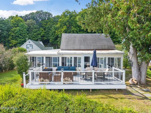 19 Garside Rd, Saratoga Springs, NY, 12866-8762 | Card Image