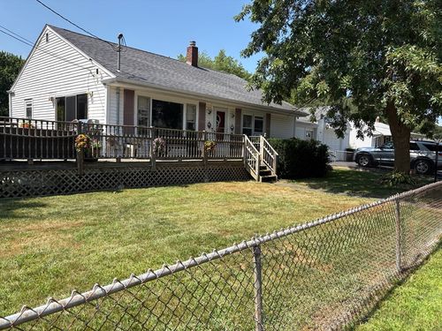 126 King St, Blackstone, MA, 01504-2042 | Card Image