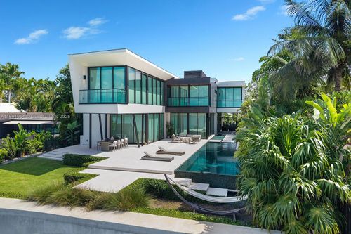 1155 N Biscayne Point Rd, Miami Beach, FL, 33141 | Card Image