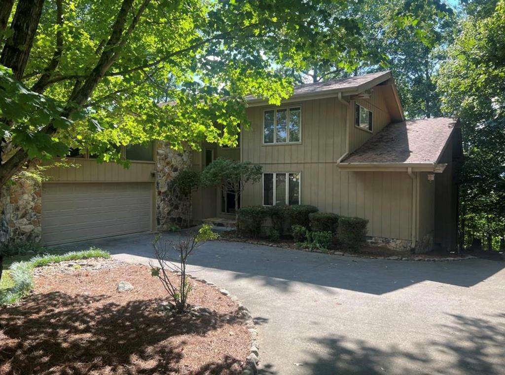 Lakeview Dr, Dalton, GA 30721