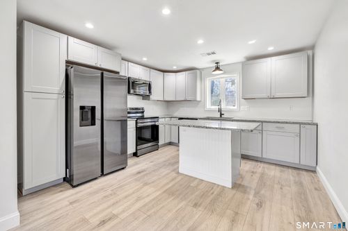 103 Albert Ave, Stratford, CT, 06614-3026 | Card Image