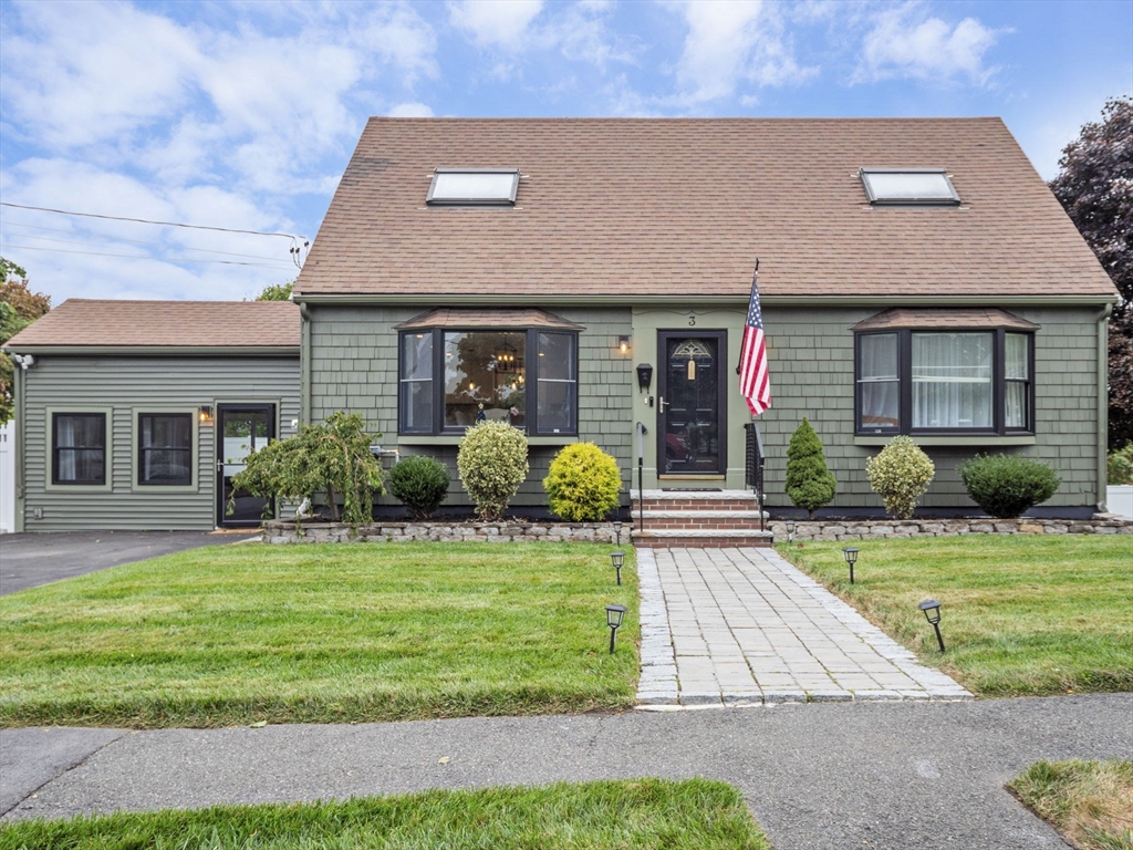 Dobbs Rd, Peabody, MA 01960