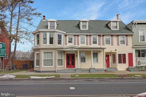 a-24369 W Main St, COLUMBUS, NJ, 08022-1986 | Card Image